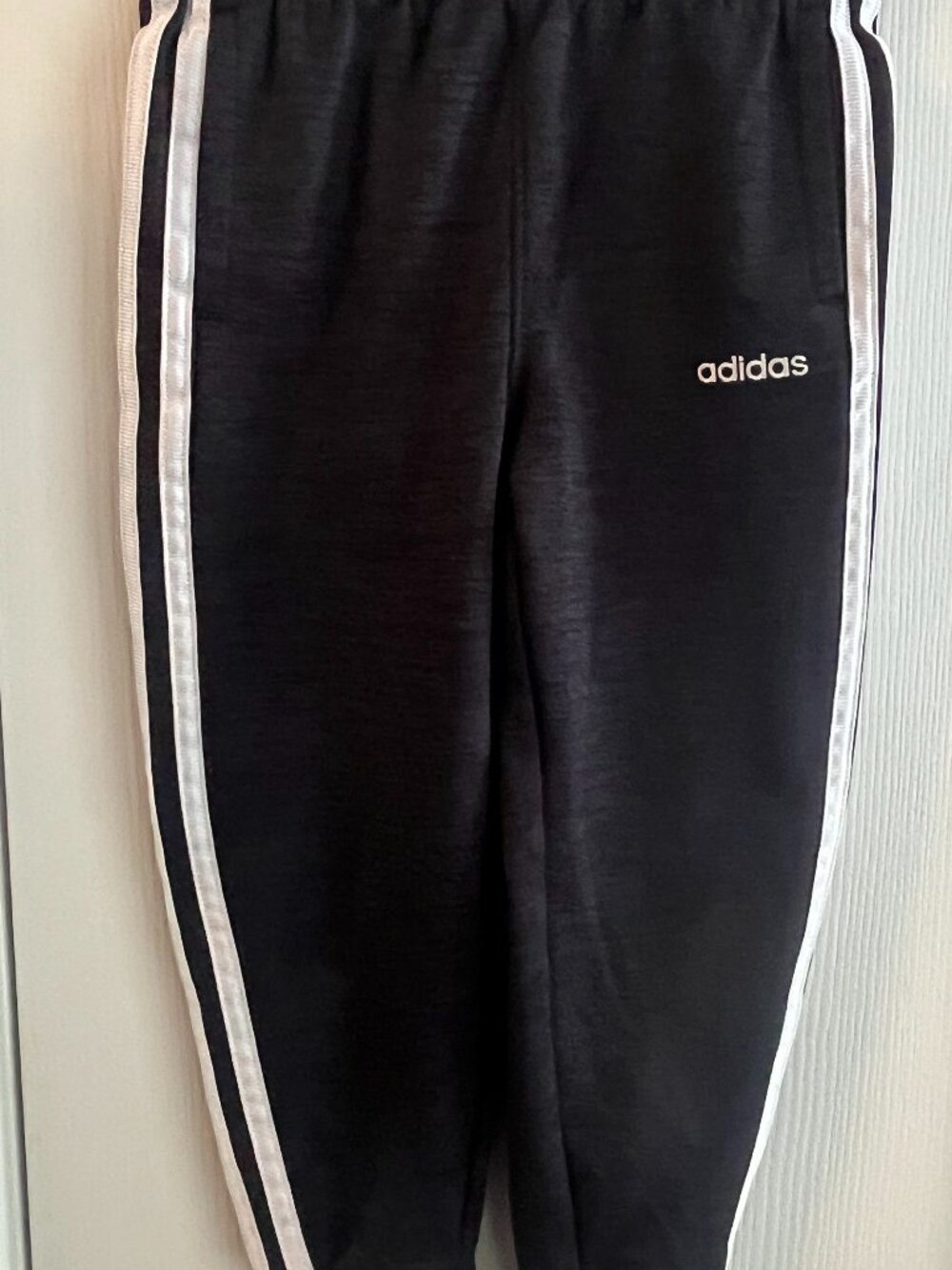 Adidas Girls/Boys Black Sweatpants Size 5